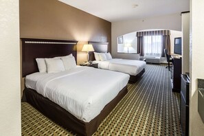 高級寢具、特厚豪華床墊、書桌、手提電腦工作空間