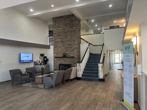 Lobby lounge