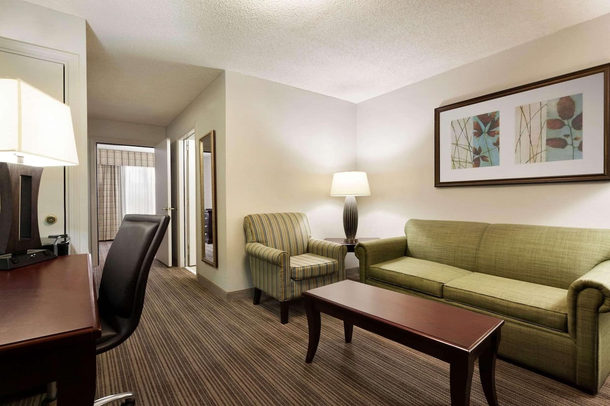 1 bedroom, premium bedding, individually decorated