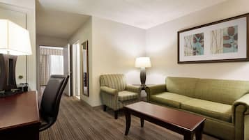 Premium bedding, individually decorated, individually furnished, desk