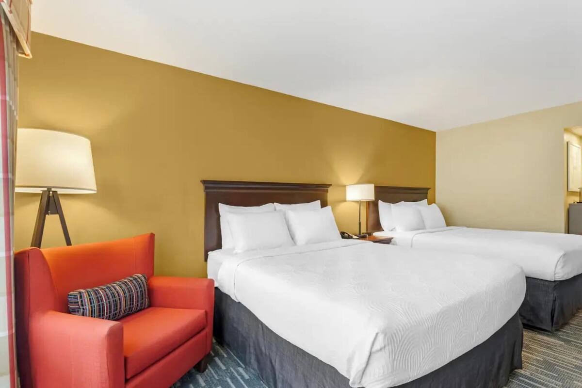 Hypo-allergenic bedding available, memory foam beds, desk