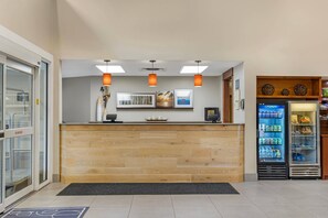Lobby - Country Inn & Suites by Radisson, Des Moines West, IA (Clive)