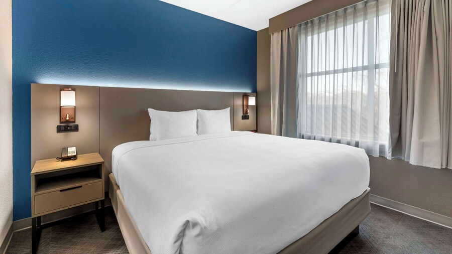 Comfort Inn & Suites Cuyahoga Falls - Akron