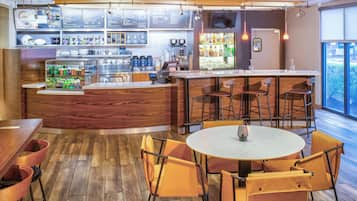 Breakfast and dinner served, American cuisine