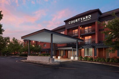 Courtyard by Marriott Newport News Yorktown