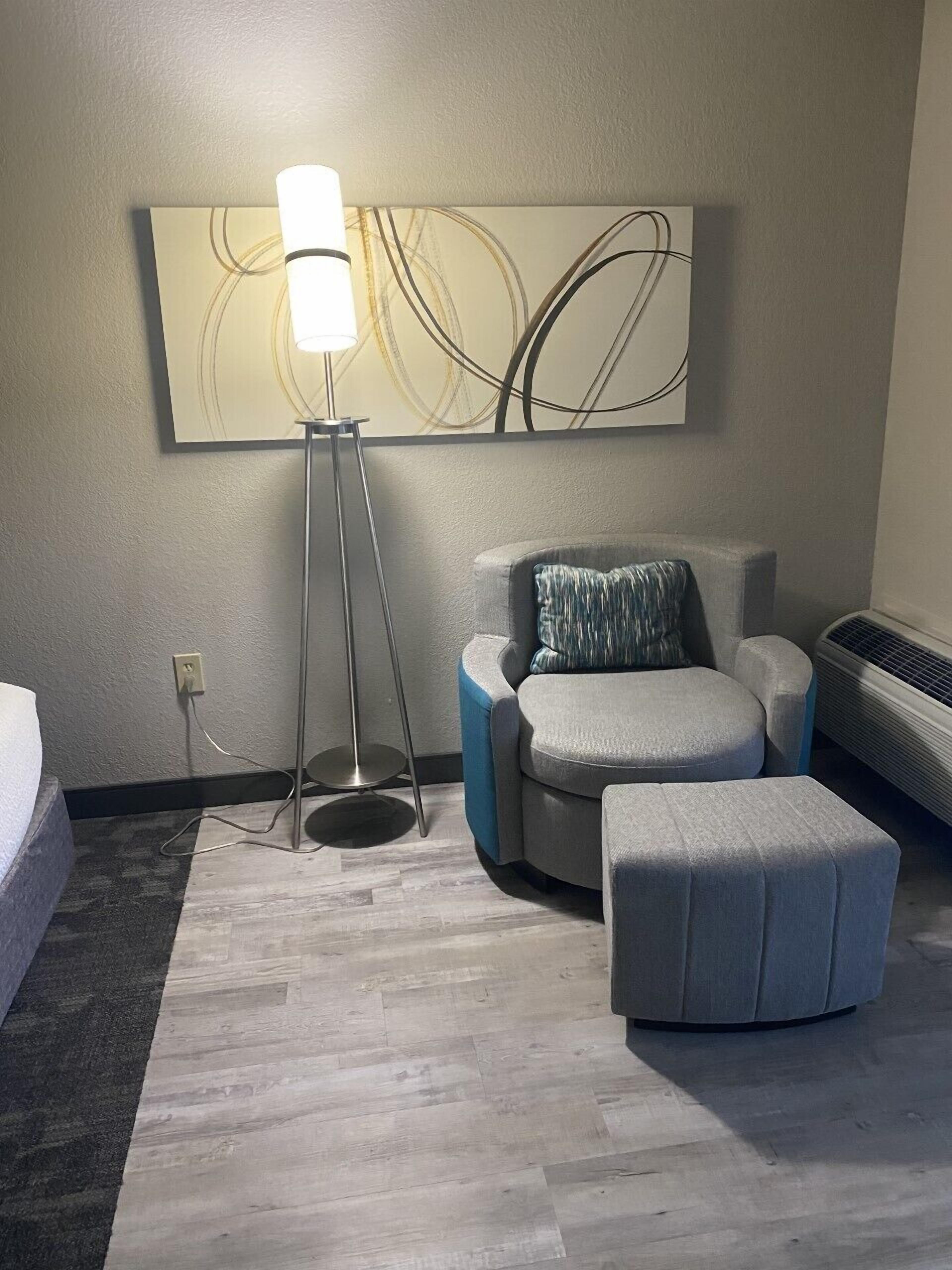 32-inch smart tv with satellite channels, tv, netflix