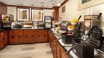 Free full breakfast on weekdays
