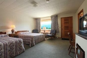 Deluxe Room, 2 Queen Beds