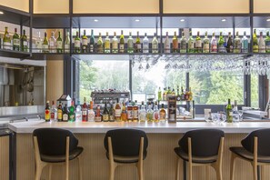 Bar (on property) - Highland Resort Hotel & Spa (Fujiyoshida)
