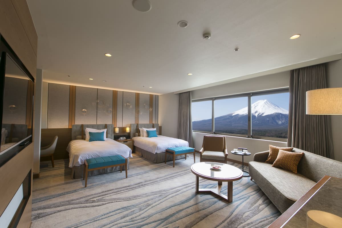 https://www.hotels.com/ho476920/highland-resort-hotel-spa-fujiyoshida-japan/