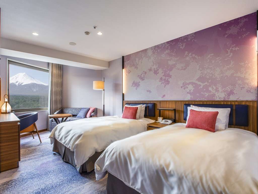 https://www.hotels.com/ho476920/highland-resort-hotel-spa-fujiyoshida-japan/