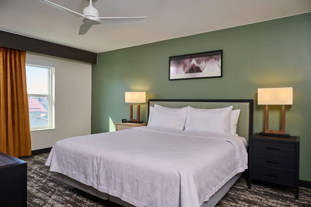 In-room safe, desk, iron/ironing board, free cribs/infant beds