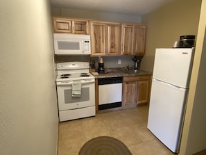 Familienapartment, 1 Schlafzimmer | Eigene Küche | Kühlschrank, Mikrowelle, Wasserkocher mit Kaffee-/Teezubehör