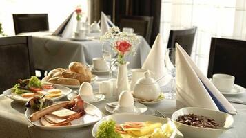 Daily buffet breakfast (EUR 15 per person)