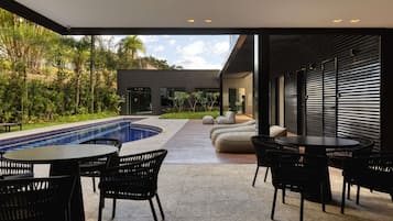 Outdoor pool, sun loungers