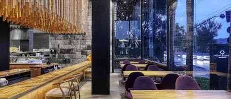 Se sirven desayunos, almuerzos y cenas