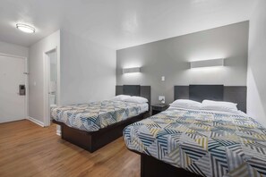 Blackout drapes, free WiFi, bed sheets