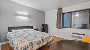 Standard Room, 1 Queen Bed, Non Smoking