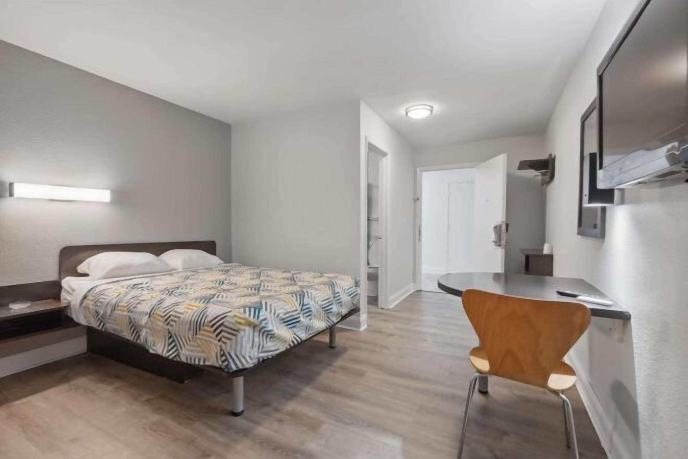 Verdunkelungsvorhänge, kostenloses WLAN, Bettwäsche