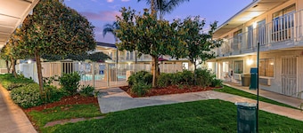 Motel 6 Temecula, CA - Historic Old Town