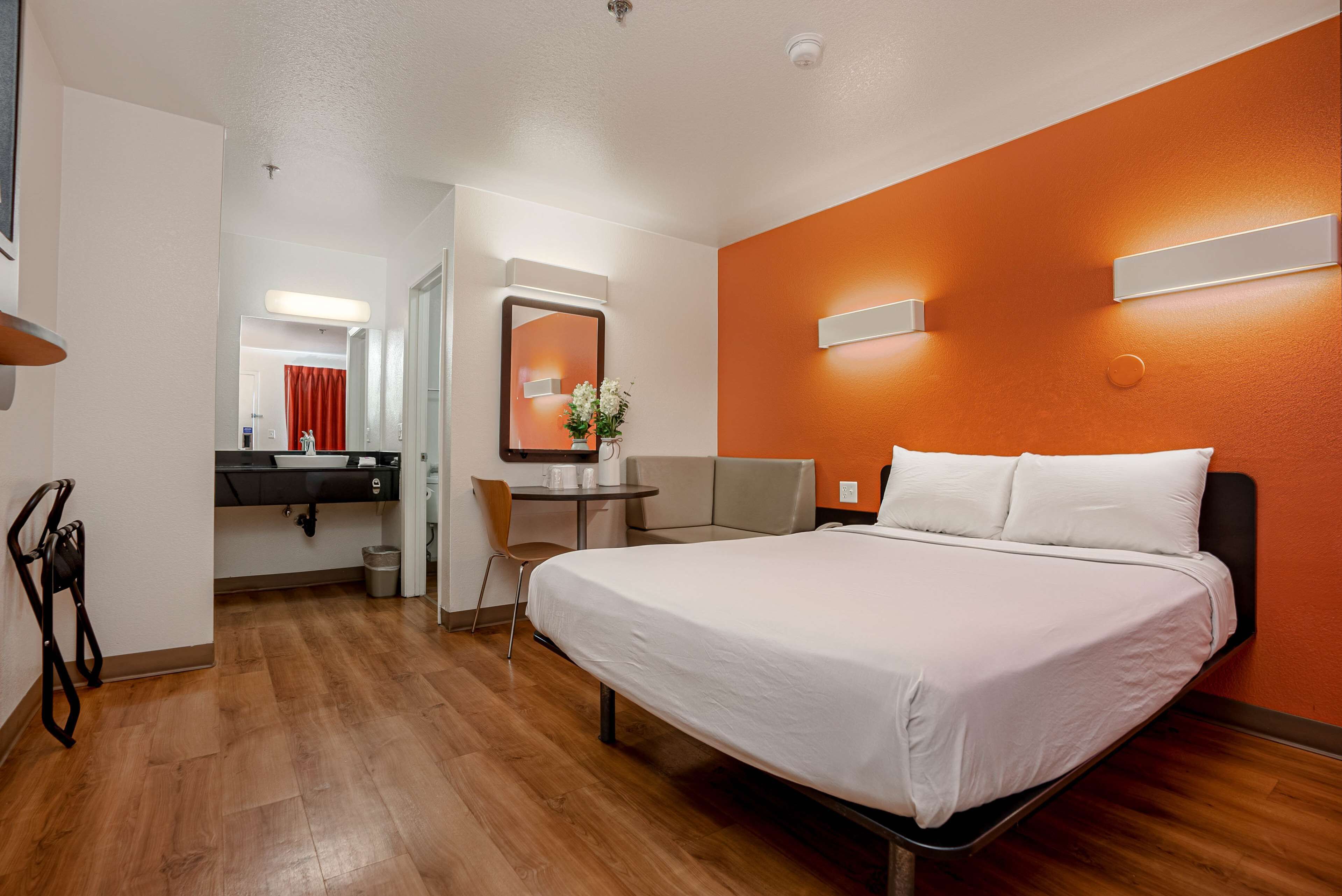 Foto - Motel 6-Temecula, CA - Historic Old Town