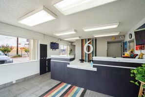 Reception - Motel 6 San Antonio, TX - Fort Sam Houston (San Antonio)
