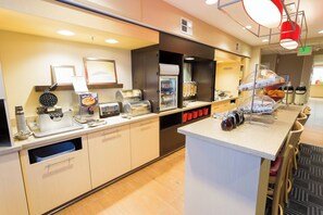 Free daily continental breakfast 