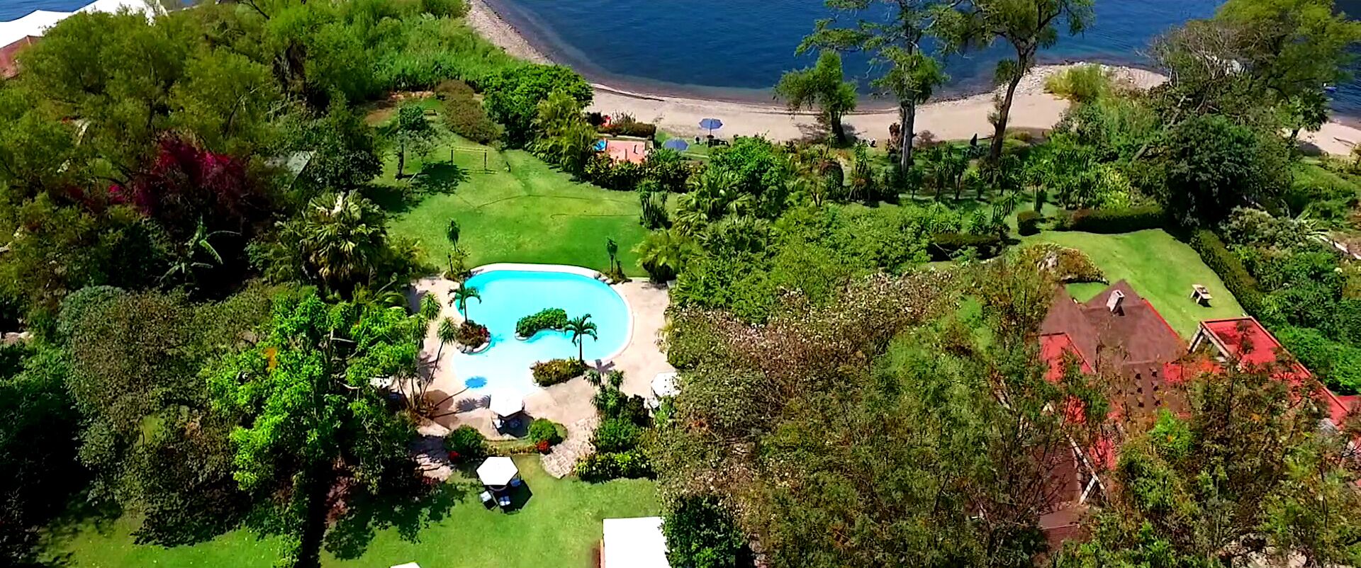 outdoor pool, open 9:00 am to 9:00 pm, pool umbrellas, pool loungers