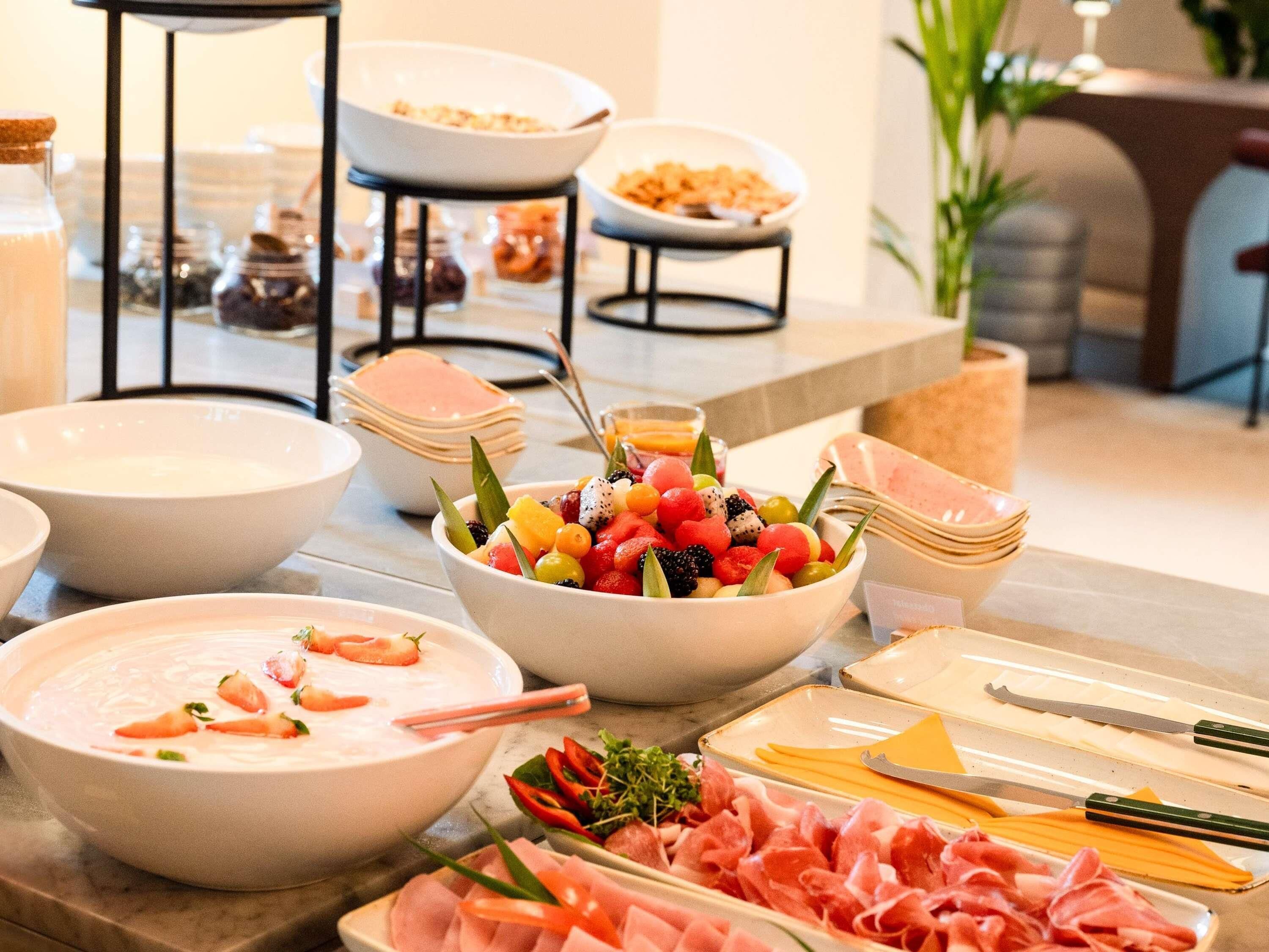Daily buffet breakfast for a fee
