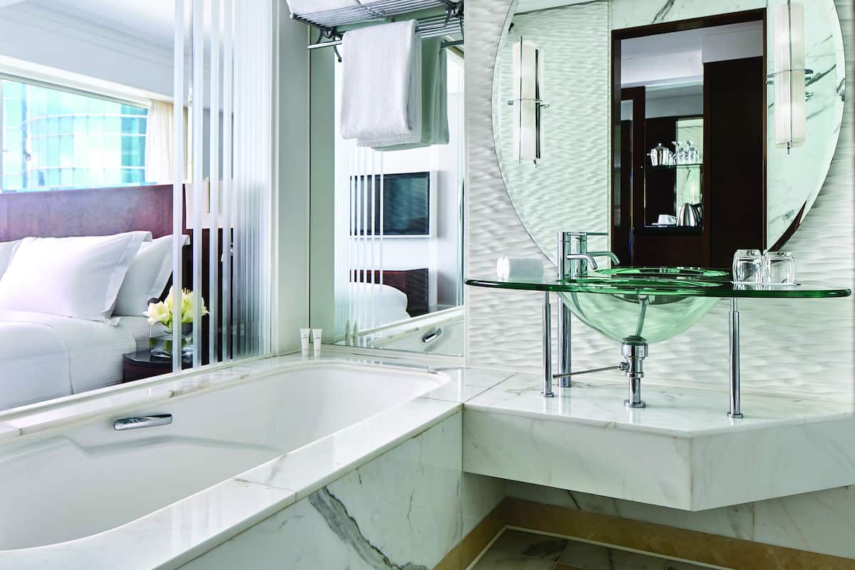 deep-soaking bathtub