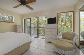 Premium bedding, individually decorated, individually furnished at Pines & Palms Resort