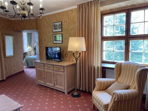 Suite | Living area