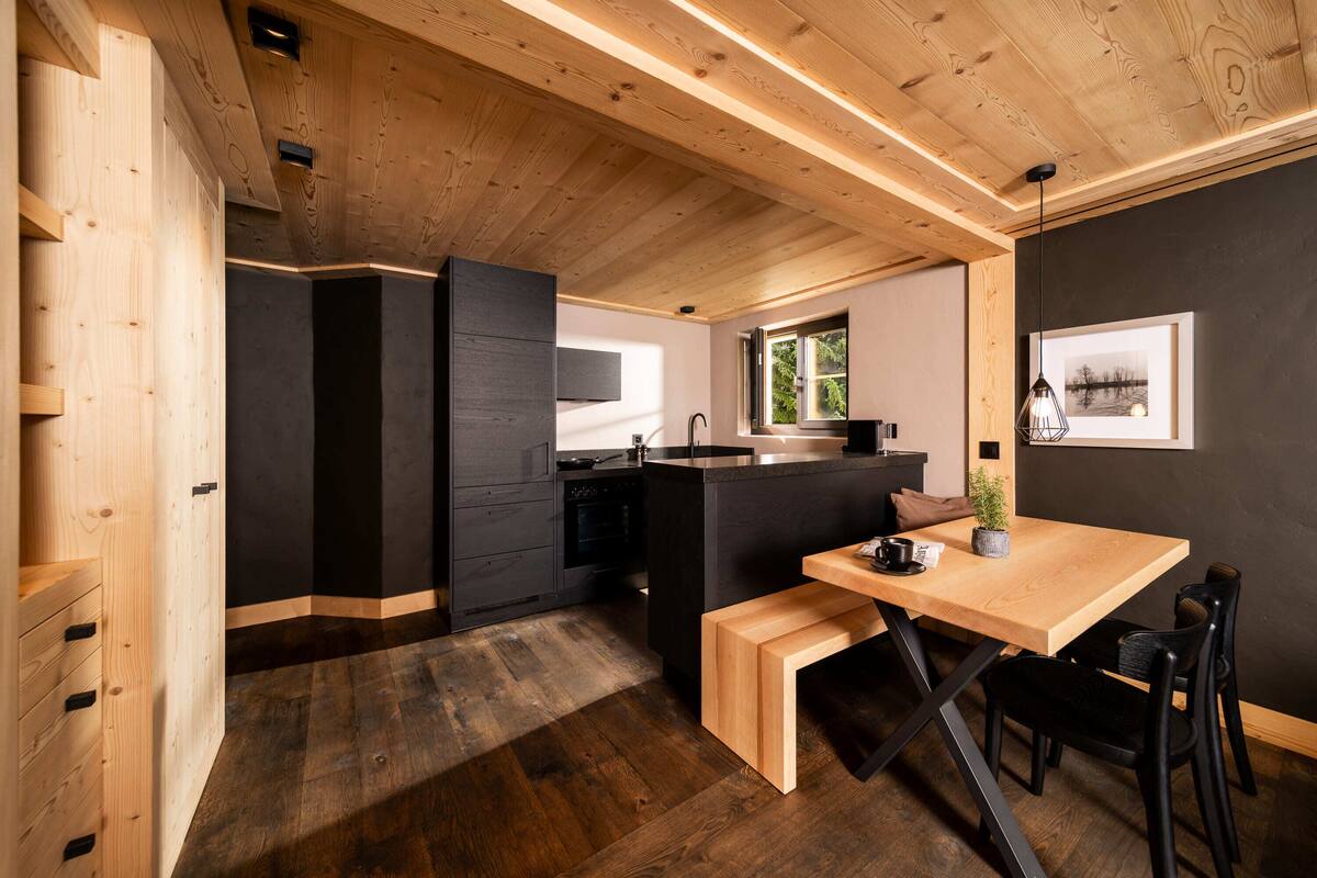 2 Zimmer Wohnung Chalet Micheline | Cocina privada | Cafetera de espresso, cafetera y tetera, tetera eléctrica y periquera