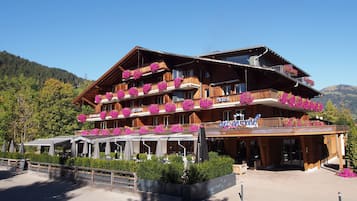 Façana frontal de l'allotjament