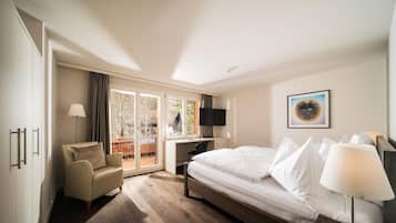 Standard Double Room | 1 bedroom, hypo-allergenic bedding, in-room safe, desk