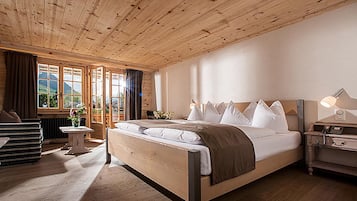 Superior Zimmer Chalet Micheline | In-room safe, desk, free WiFi, bed sheets