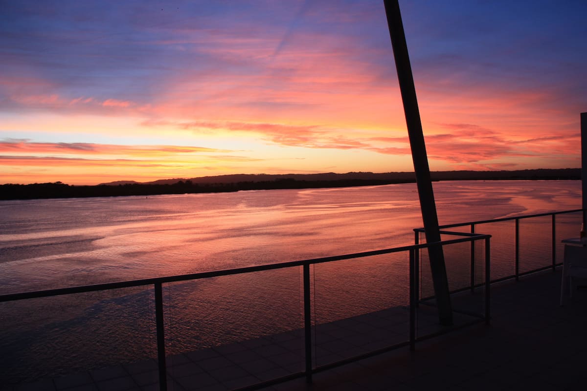 One Bedroom Executive Suite | In-room safe, iron/ironing board, free WiFi, bed sheets