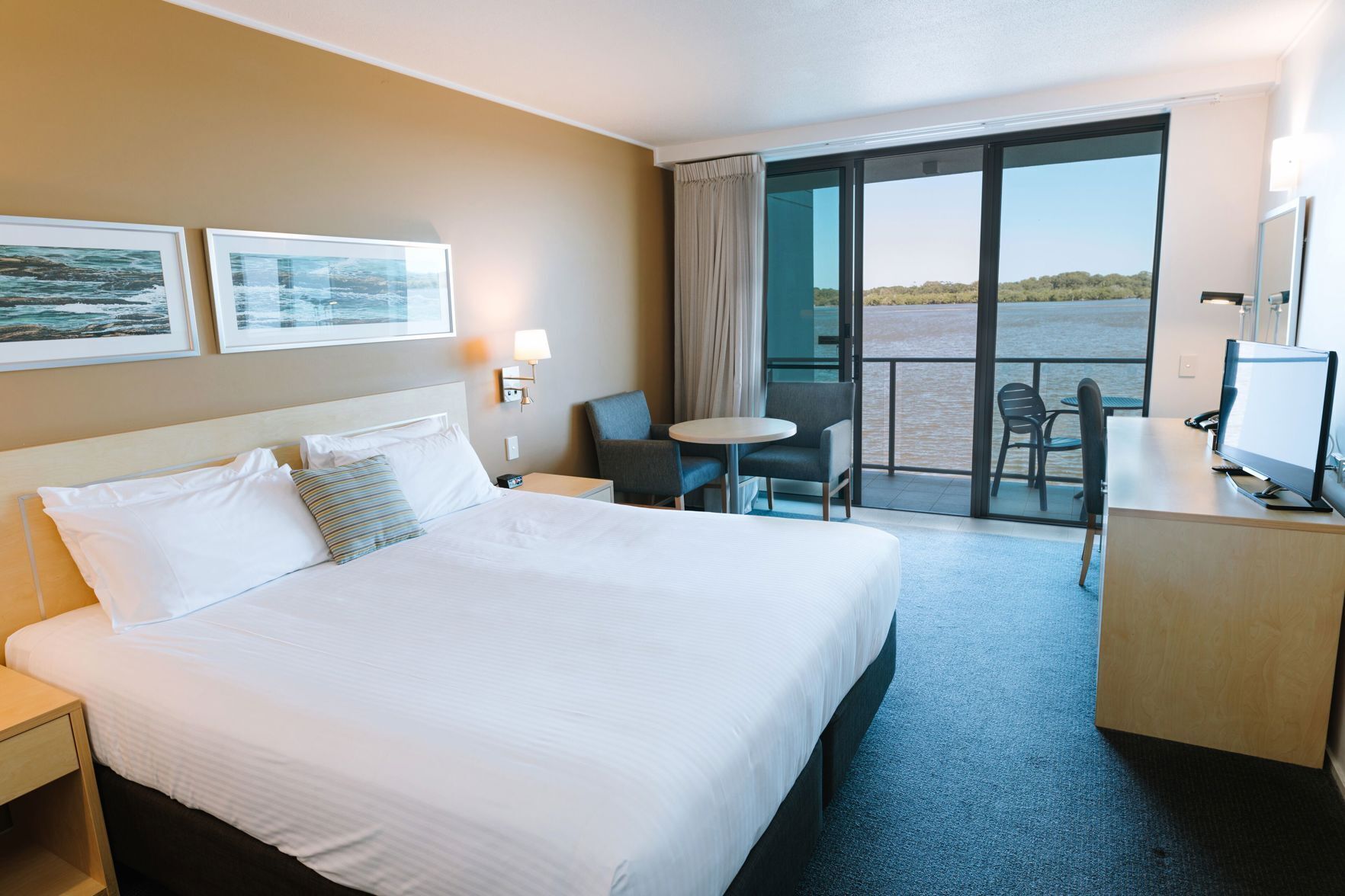 In-room safe, iron/ironing board, free WiFi, bed sheets