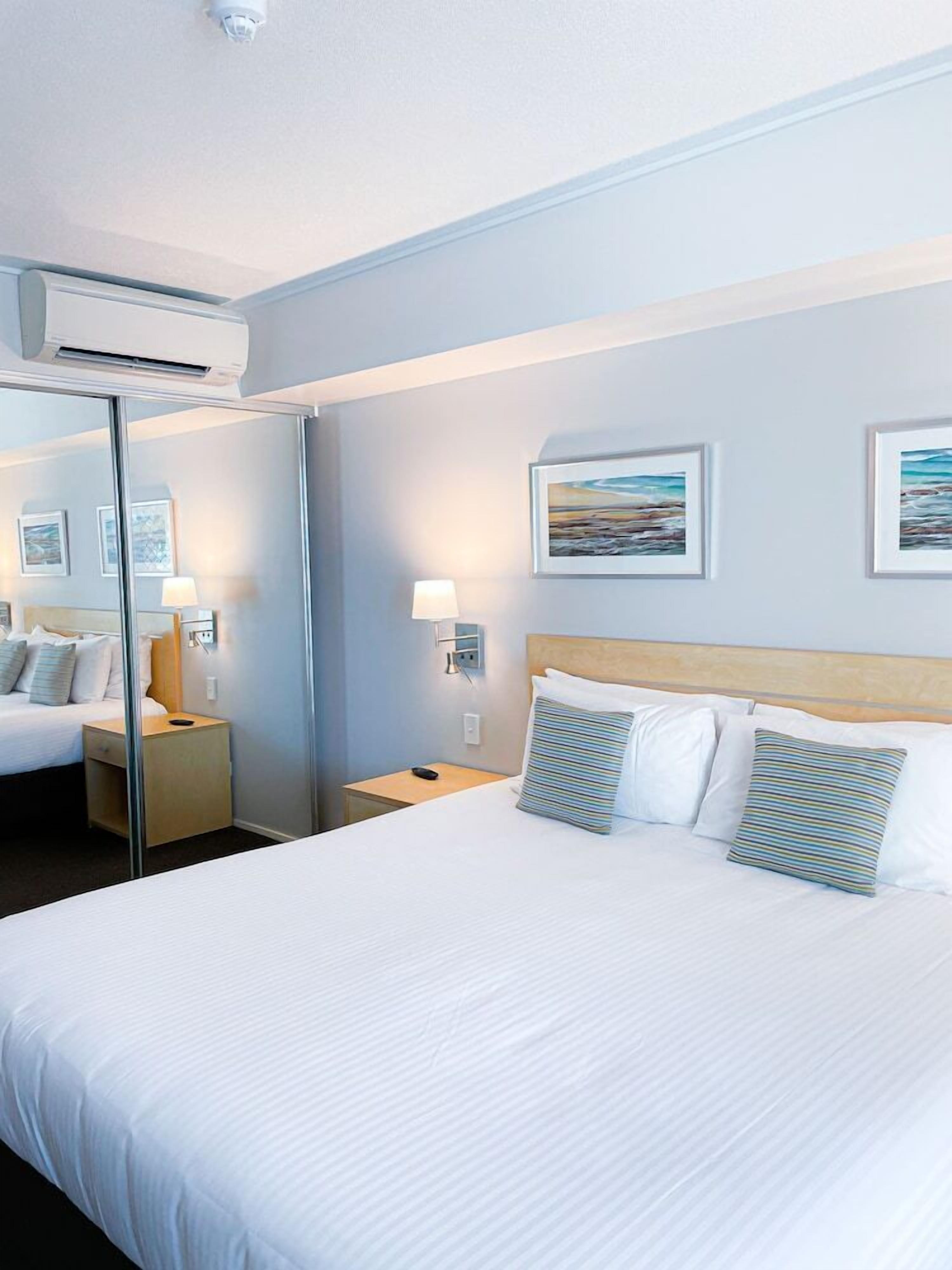 In-room safe, iron/ironing board, free WiFi, bed sheets