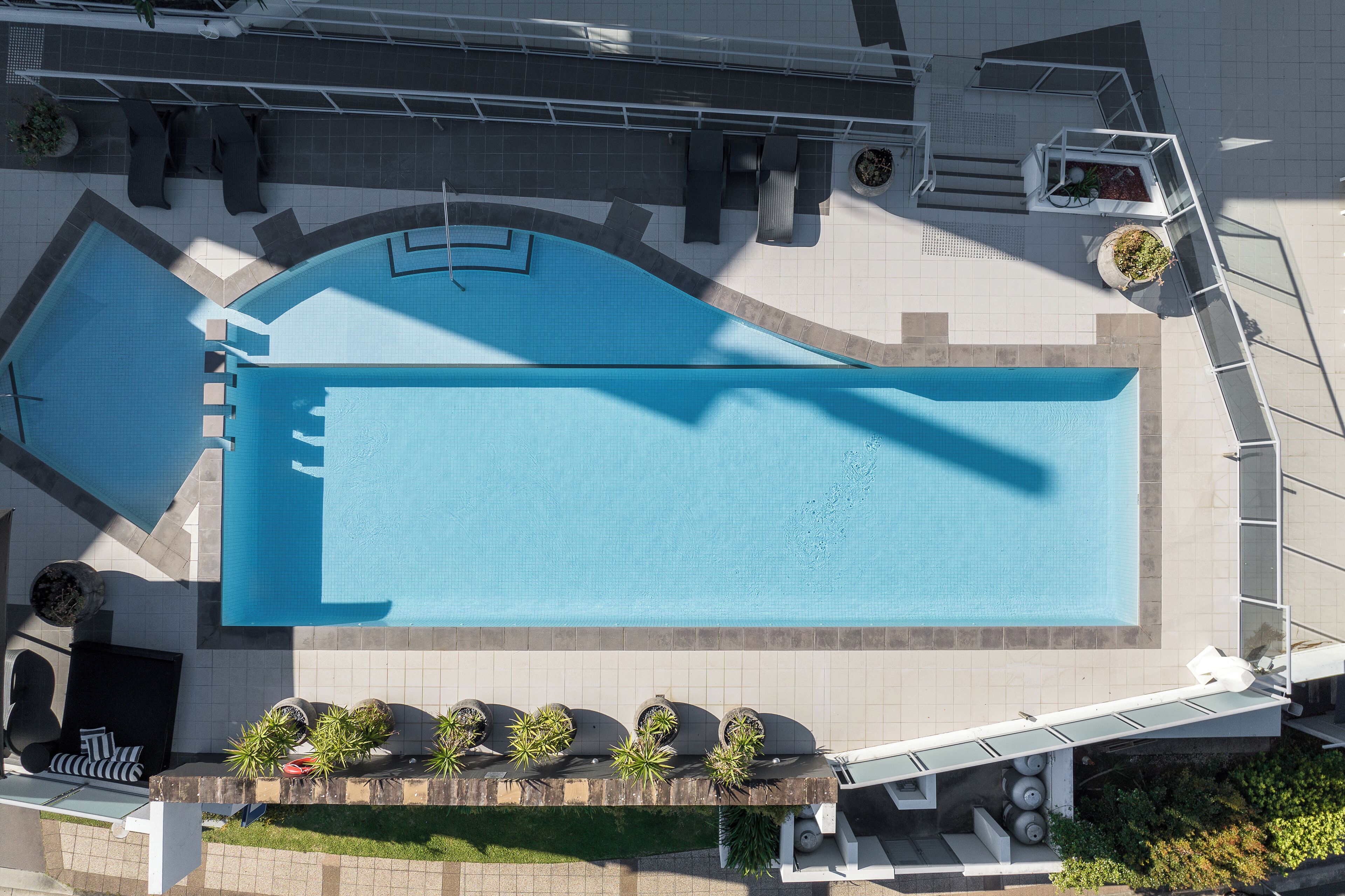 Outdoor pool, pool loungers