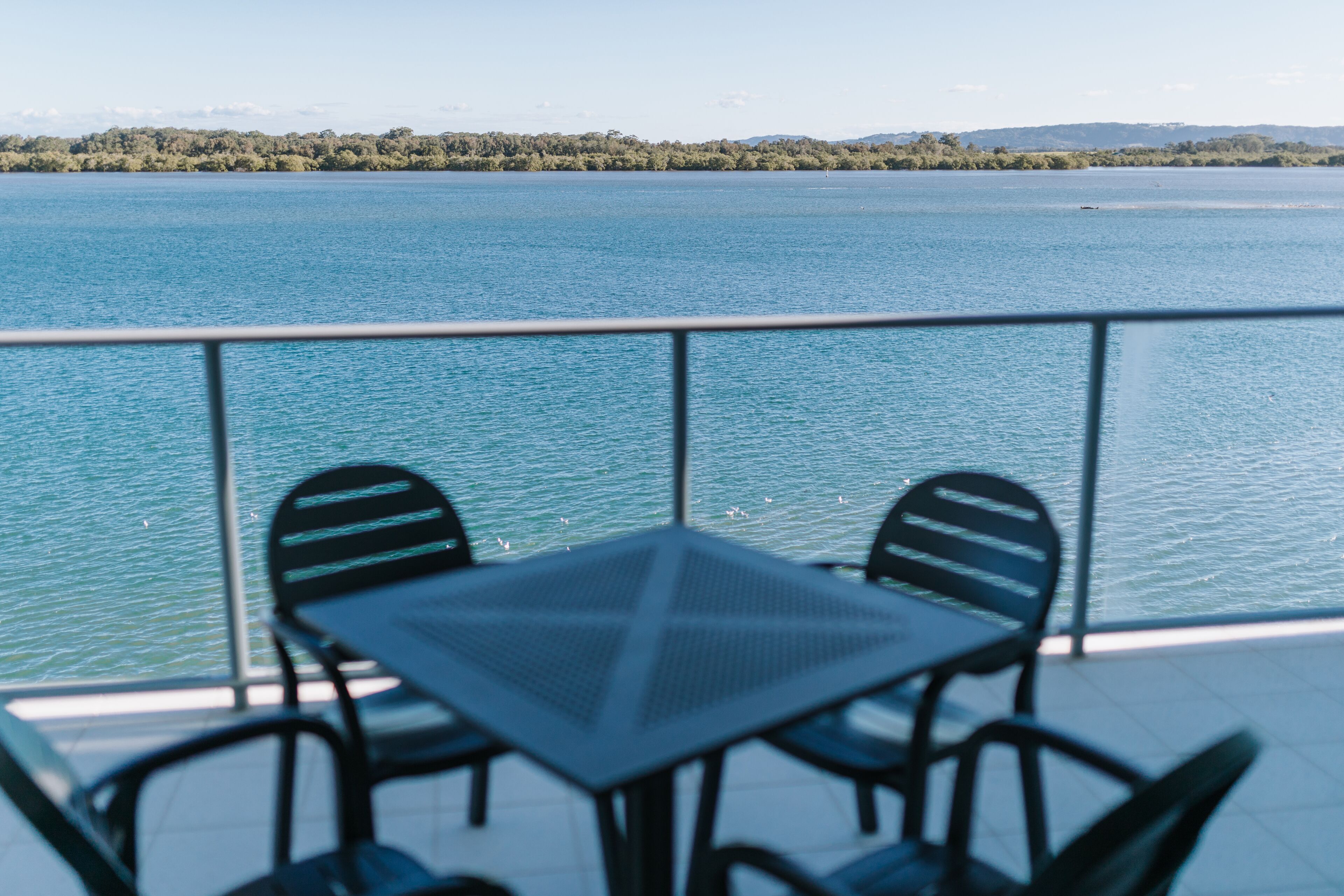 one bedroom corner suite | balcony