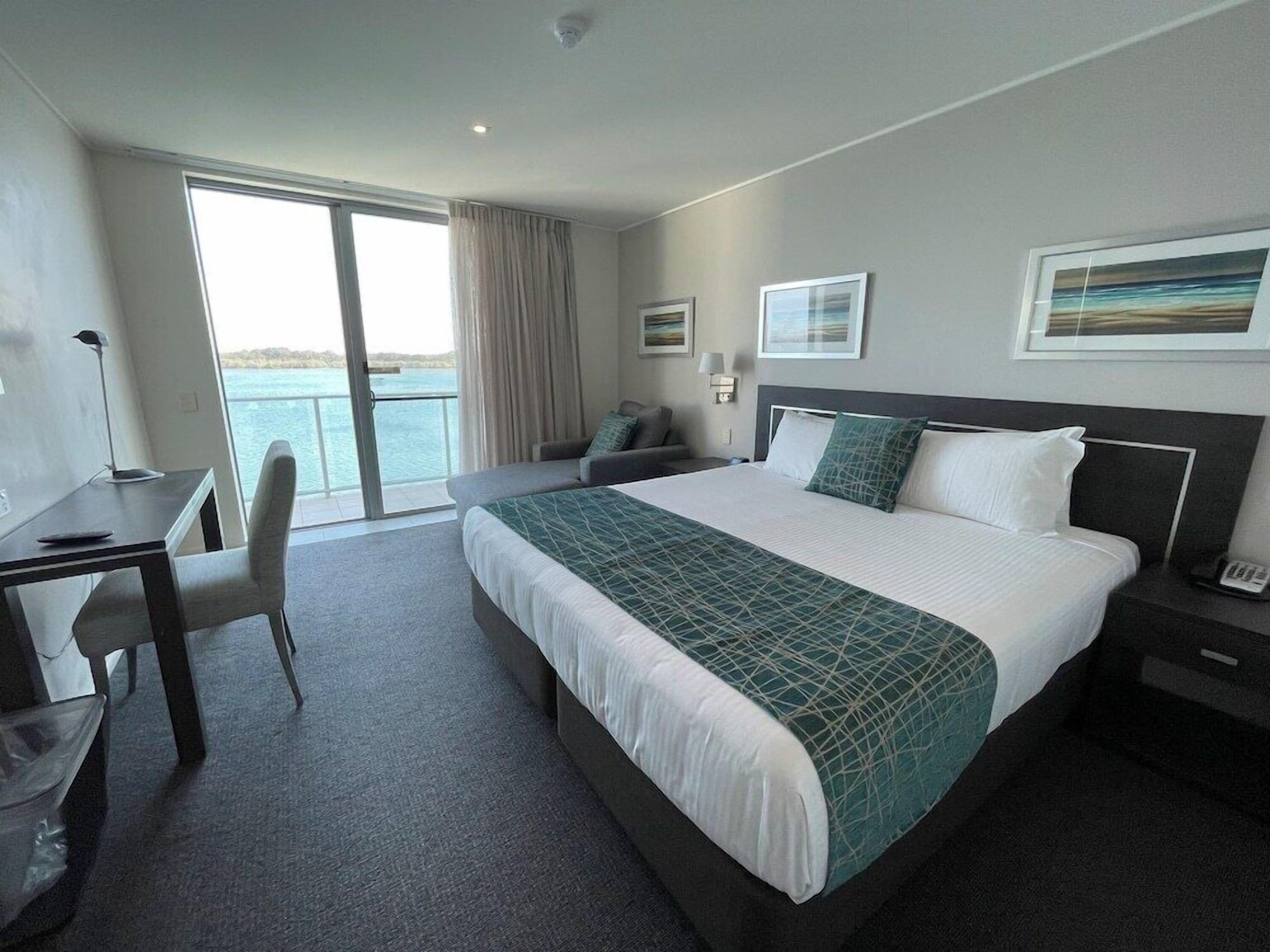 In-room safe, iron/ironing board, free WiFi, bed sheets