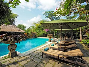 2 hồ bơi ngoài trời, lều miễn phí, dù/ô trên bãi biển/hồ bơi 