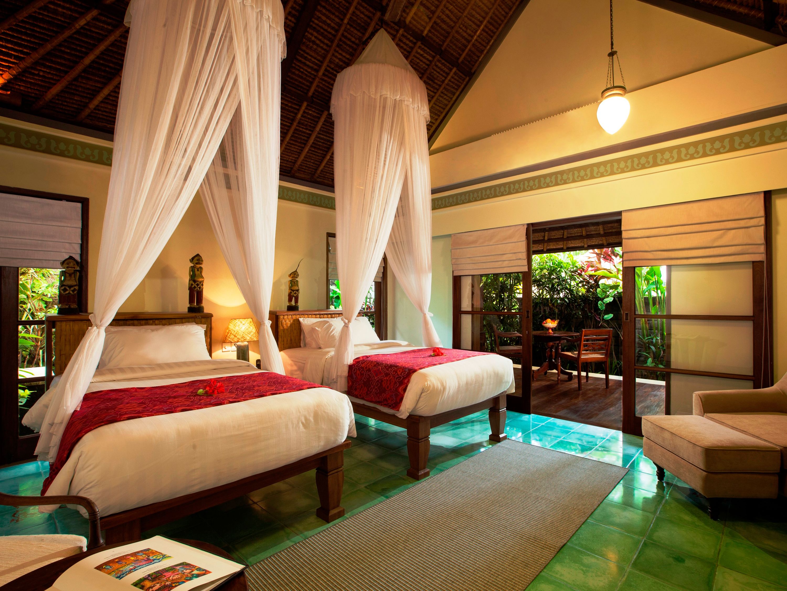 迷你吧、房內夾萬、書桌、免費嬰兒床