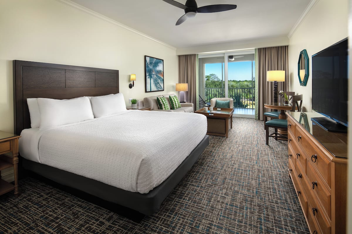 Egyptian cotton sheets, premium bedding, pillowtop beds, in-room safe