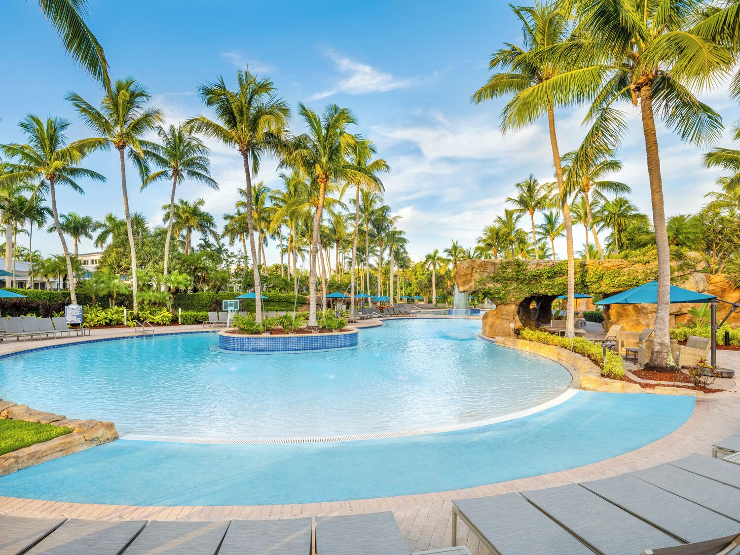 3 outdoor pools, cabanas (surcharge), pool umbrellas