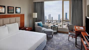 Suite, 1 King Bed, Smoking