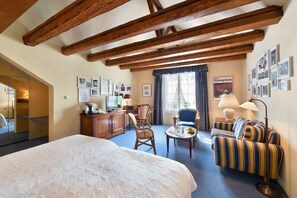 Minibar, caja de seguridad en la habitación y insonorización 