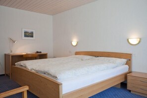 Room - Seehotel Boenigen (Boenigen)
