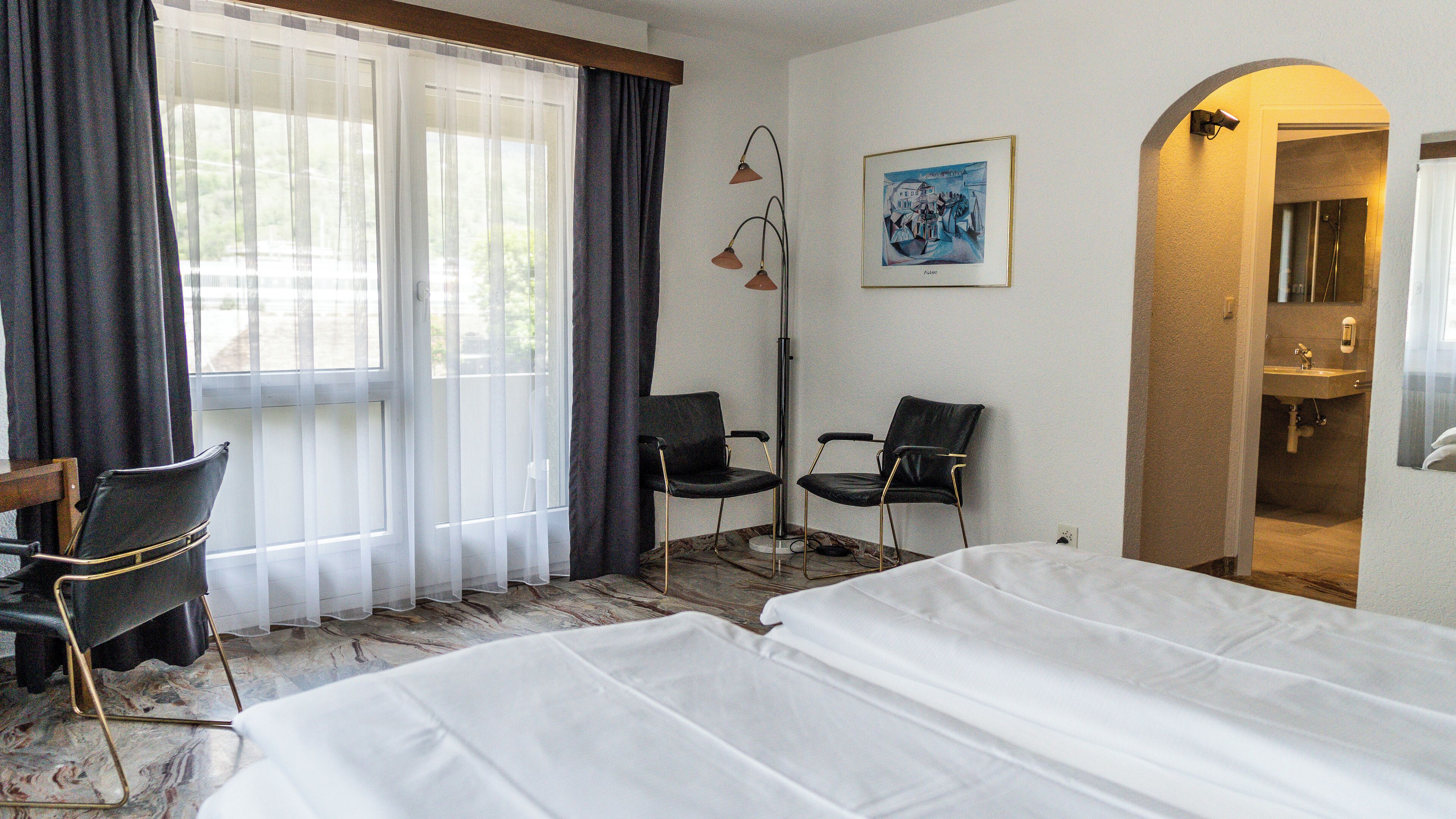 Habitación doble | Escritorio, wifi gratis, ropa de cama
